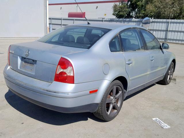 WVWMD63B15P006717 - 2005 VOLKSWAGEN PASSAT GL BLUE photo 4