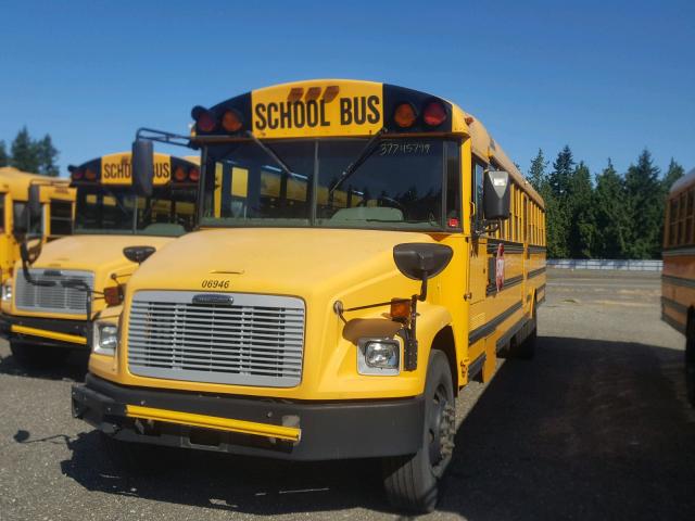 4UZAAXDC16CV36957 - 2006 FREIGHTLINER CHASSIS FS YELLOW photo 2