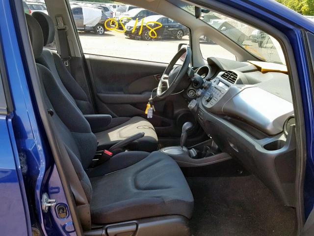 JHMGE88499S013299 - 2009 HONDA FIT SPORT BLUE photo 5