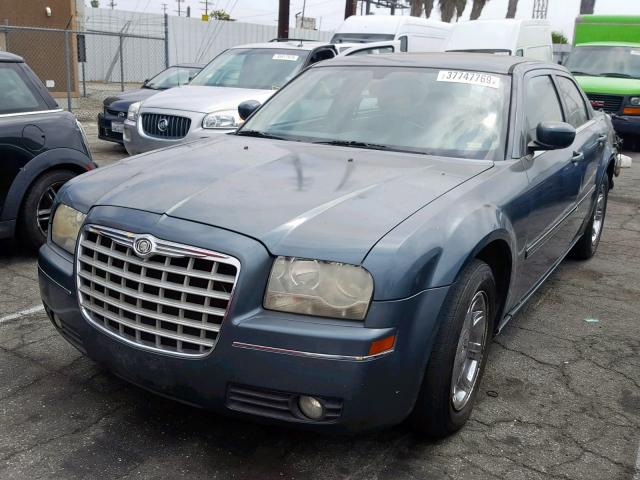 2C3JA53G95H544687 - 2005 CHRYSLER 300 TOURIN GRAY photo 2