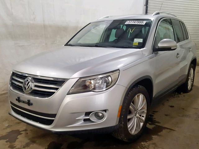 WVGBV75NX9W512491 - 2009 VOLKSWAGEN TIGUAN SE SILVER photo 2