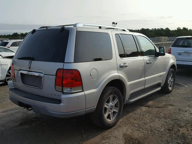 5LMEU88H14ZJ34898 - 2004 LINCOLN AVIATOR 银色 照片 4