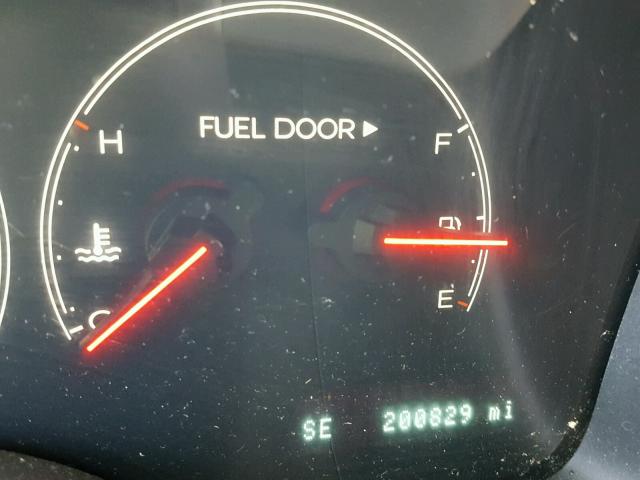 5LMEU88H14ZJ34898 - 2004 LINCOLN AVIATOR 银色 照片 8