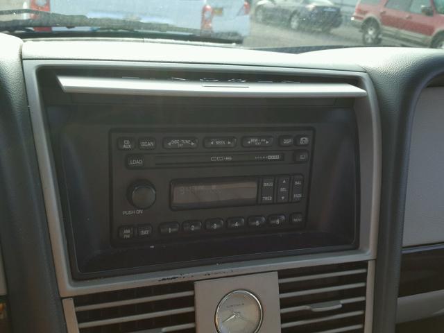 5LMEU88H14ZJ34898 - 2004 LINCOLN AVIATOR 银色 照片 9