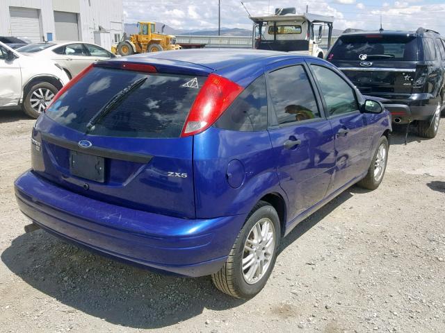 3FAHP37N75R107111 - 2005 FORD FOCUS ZX5 BLUE photo 4