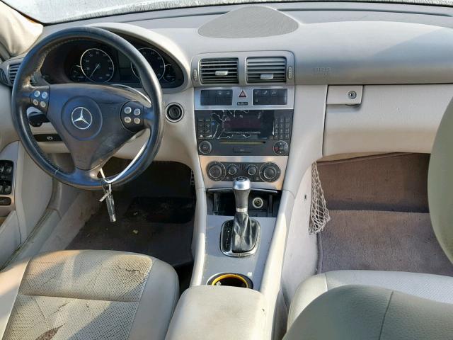 WDBRF52H36A901659 - 2006 MERCEDES-BENZ C 230 SILVER photo 9