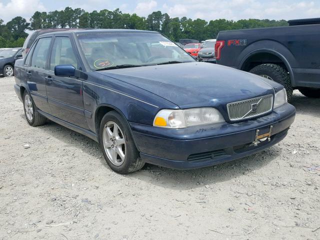 YV1LS5640W2440970 - 1998 VOLVO S70 GLT BLUE photo 1