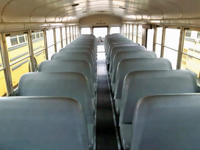 4UZAAXDCX6CV36973 - 2006 FREIGHTLINER CHASSIS FS YELLOW photo 6