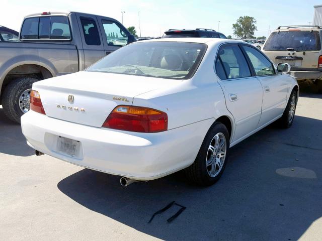 19UUA5668YA060252 - 2000 ACURA 3.2TL WHITE photo 4