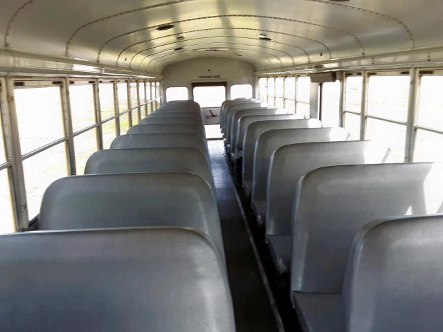 4UZAAXDC36CV36989 - 2006 FREIGHTLINER CHASSIS FS YELLOW photo 6