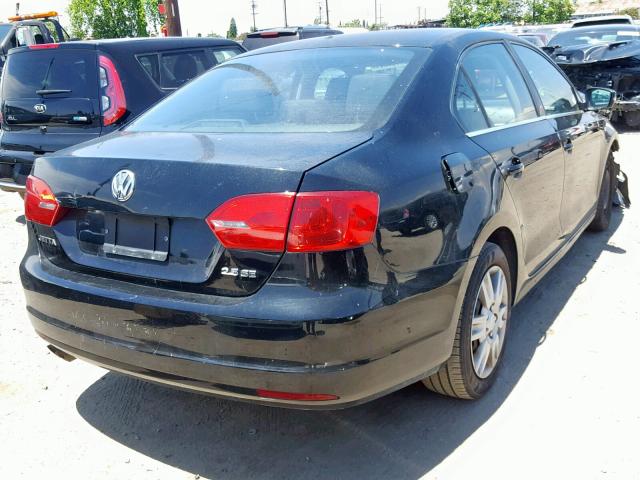 3VWDP7AJ3DM243895 - 2013 VOLKSWAGEN JETTA SE BLACK photo 4