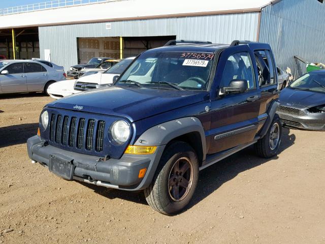 1J4GL38K15W722394 - 2005 JEEP LIBERTY RE BLUE photo 2