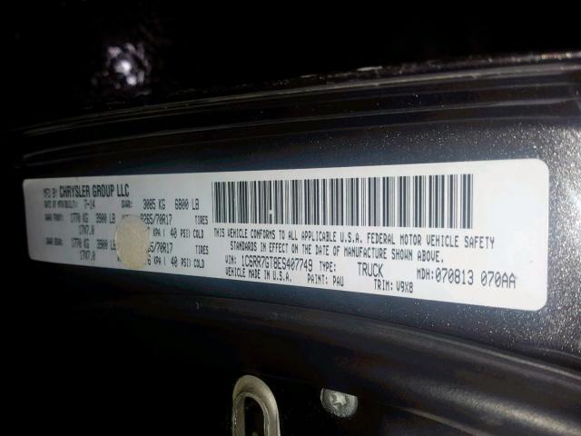 1C6RR7GT8ES407749 - 2014 RAM 1500 SLT SILVER photo 10