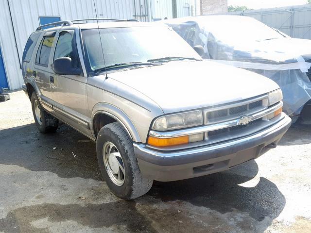 1GNDT13W3W2223958 - 1998 CHEVROLET BLAZER BROWN photo 1