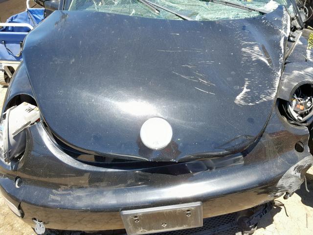 3VWCM31YX4M336116 - 2004 VOLKSWAGEN NEW BEETLE 黑色 照片 7