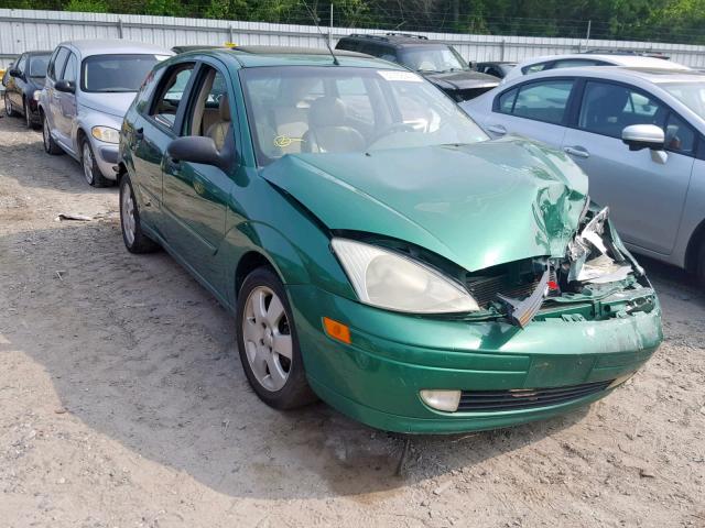 3FAHP37382R166257 - 2002 FORD FOCUS ZX5 GREEN photo 1