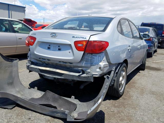 KMHDU46D88U351391 - 2008 HYUNDAI ELANTRA GL SILVER photo 4