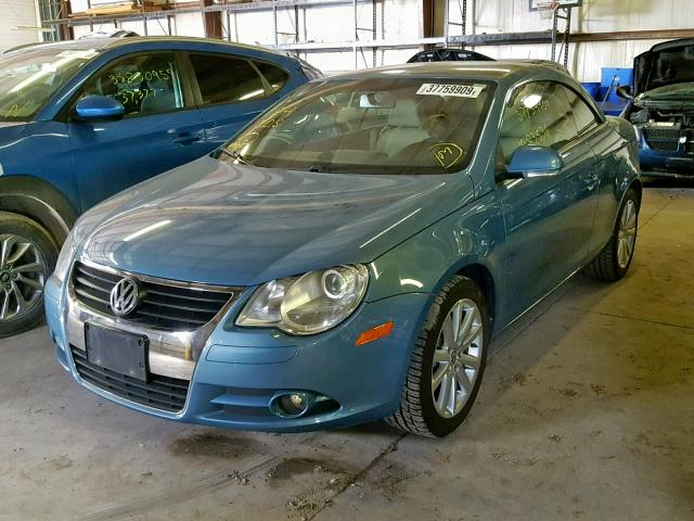 WVWBA71F57V005029 - 2007 VOLKSWAGEN EOS 2.0T BLUE photo 2