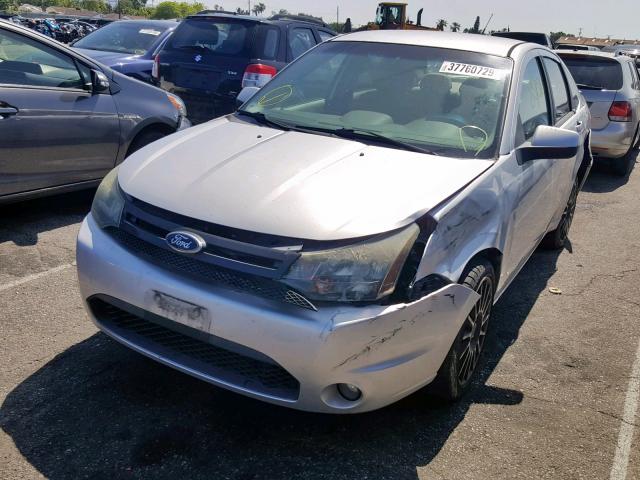 1FAHP3GNXAW262663 - 2010 FORD FOCUS SES SILVER photo 2