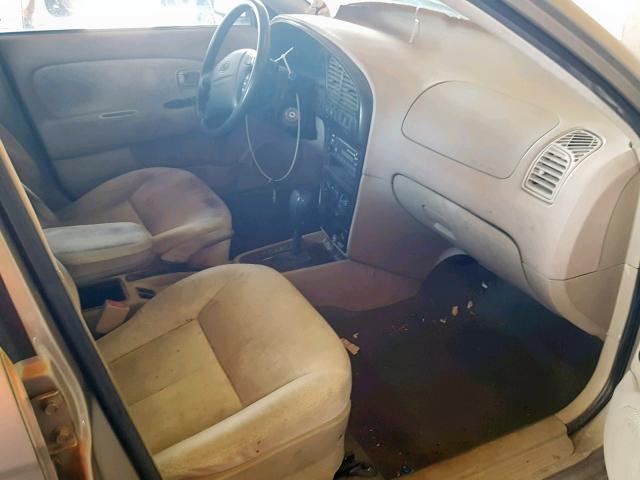 KNAFB121745313617 - 2004 KIA SPECTRA BA TAN photo 5