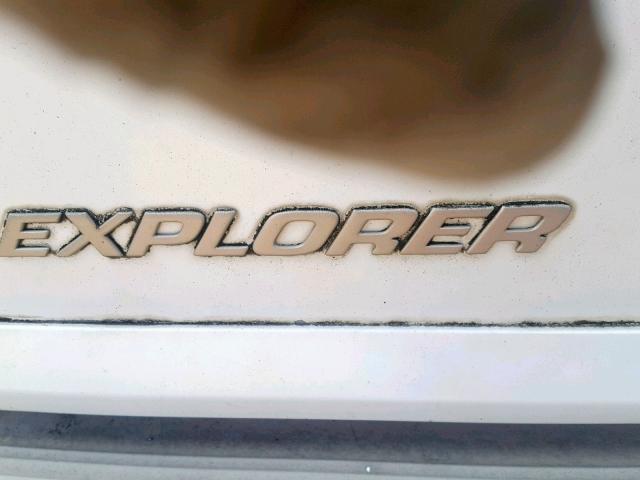 1FMDU65E11ZA16987 - 2001 FORD EXPLORER L WHITE photo 9