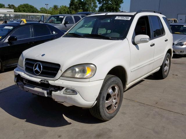 4JGAB57E93A425403 - 2003 MERCEDES-BENZ ML 350 WHITE photo 2