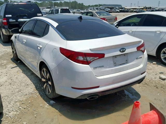 5XXGR4A66DG107072 - 2013 KIA OPTIMA SX WHITE photo 3