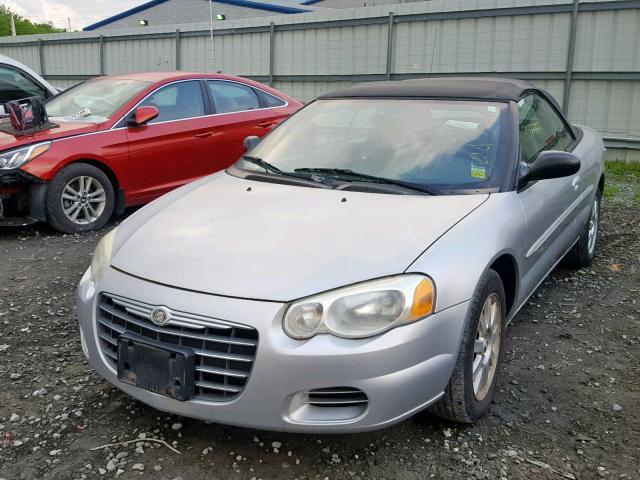 1C3EL75R54N209938 - 2004 CHRYSLER SEBRING GT SILVER photo 2