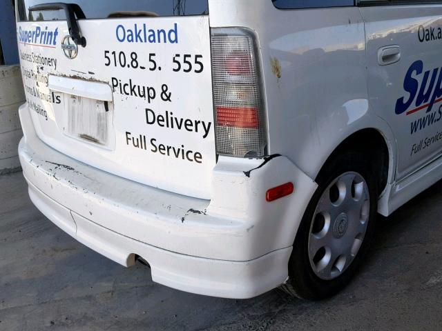 JTLKT324X50219576 - 2005 TOYOTA SCION XB 白色 照片 9