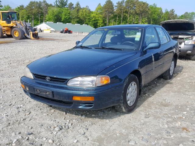 4T1BG12K5TU797556 - 1996 TOYOTA CAMRY DX GREEN photo 2