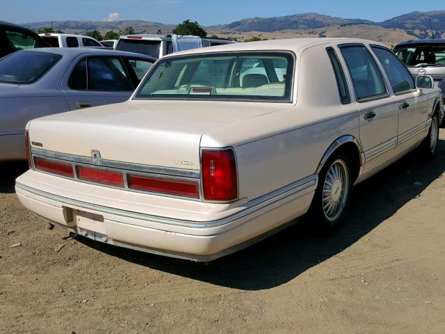 1LNLM83W4SY630474 - 1995 LINCOLN TOWN CAR C CREAM photo 4