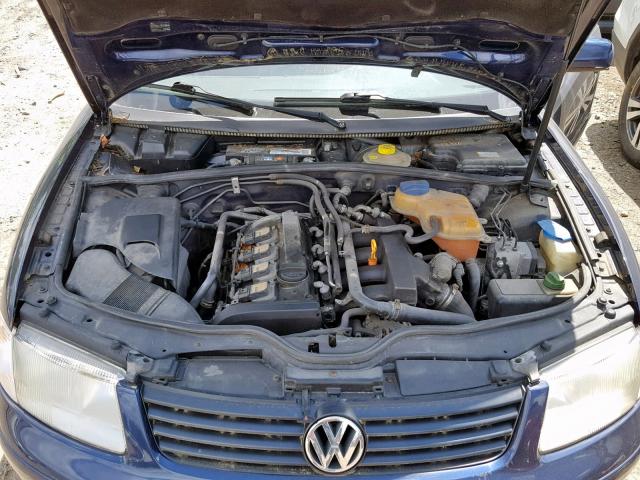 WVWMA23B7YP218799 - 2000 VOLKSWAGEN PASSAT GLS BLUE photo 7