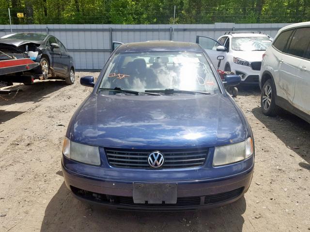 WVWMA23B7YP218799 - 2000 VOLKSWAGEN PASSAT GLS BLUE photo 9