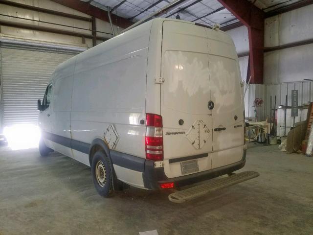 WD3PE8CB9C5698489 - 2012 MERCEDES-BENZ SPRINTER 2 WHITE photo 3