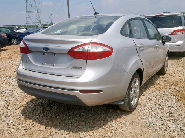 3FADP4BJ0FM122668 - 2015 FORD FIESTA SE SILVER photo 4