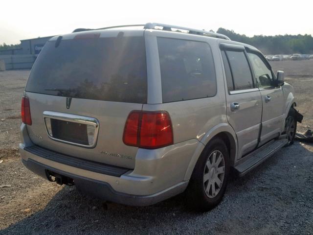 5LMFU27R03LJ16924 - 2003 LINCOLN NAVIGATOR ვერცხლისფერი ფოტო 4