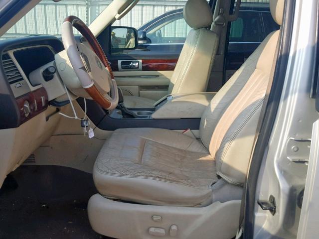 5LMFU27R03LJ16924 - 2003 LINCOLN NAVIGATOR ვერცხლისფერი ფოტო 5