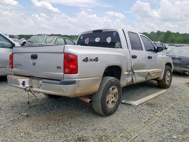 1D7HW48NX5S269259 - 2005 DODGE DAKOTA QUA SILVER photo 4