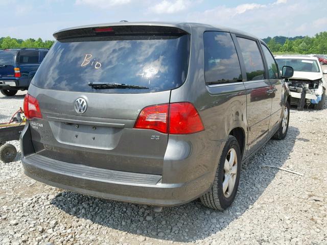 2V4RW3D17AR295797 - 2010 VOLKSWAGEN ROUTAN SE GRAY photo 4