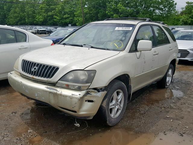 JT6HF10U3X0058759 - 1999 LEXUS RX 300 WHITE photo 2