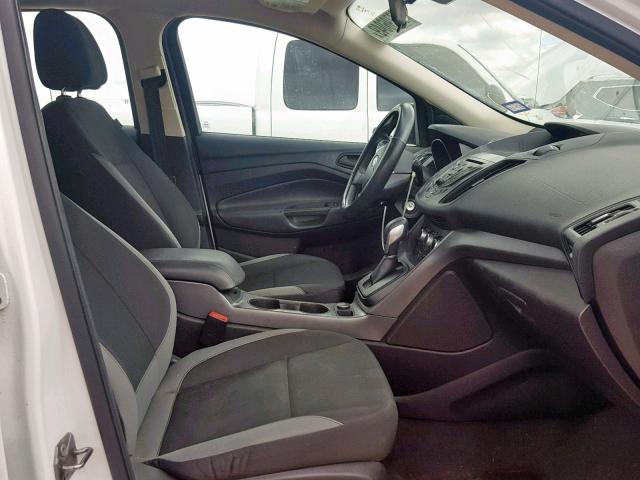 1FMCU0F76DUC93208 - 2013 FORD ESCAPE S WHITE photo 5