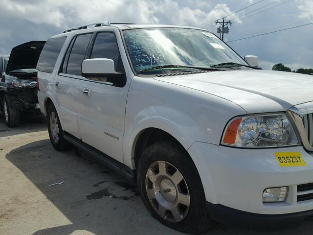 5LMFU27546LJ20685 - 2006 LINCOLN NAVIGATOR 白色 照片 9
