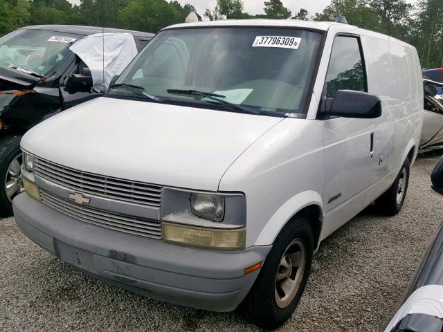 1GCDM19XX2B124666 - 2002 CHEVROLET ASTRO WHITE photo 2