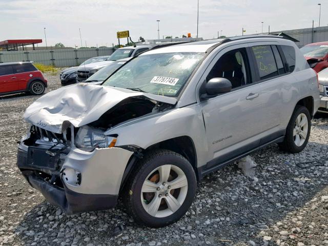 1J4NF1FB9BD212453 - 2011 JEEP COMPASS SP Күміс фото 2
