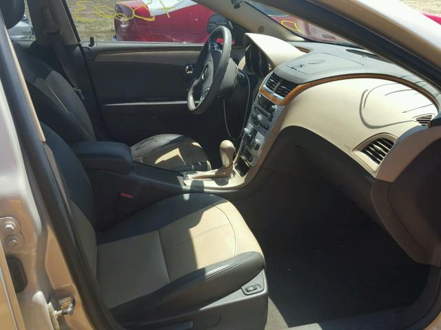 1G1ZC5EB3AF162606 - 2010 CHEVROLET MALIBU 1LT ოქროსფერი ფოტო 5