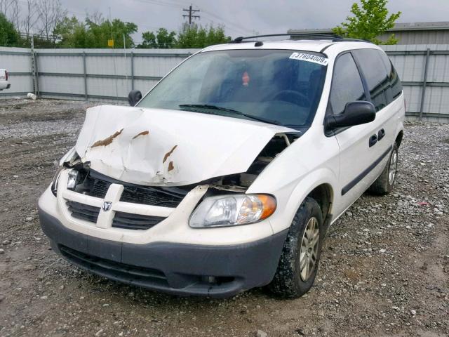 1D4GP25R25B353240 - 2005 DODGE CARAVAN SE WHITE photo 2