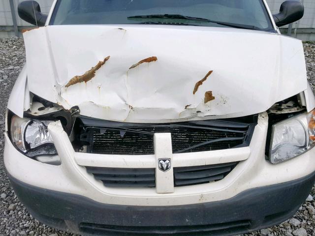 1D4GP25R25B353240 - 2005 DODGE CARAVAN SE WHITE photo 7