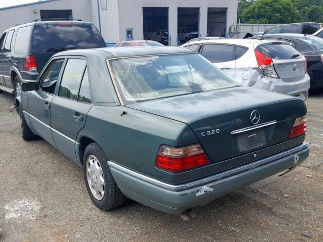 WDBEA32E2RC130143 - 1994 MERCEDES-BENZ E 320 GREEN photo 3