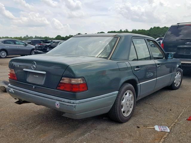 WDBEA32E2RC130143 - 1994 MERCEDES-BENZ E 320 GREEN photo 4