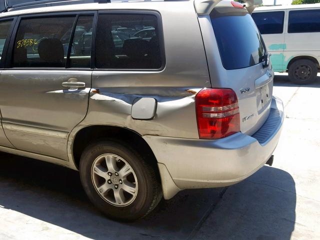 JTEHF21A020083853 - 2002 TOYOTA HIGHLANDER TAN photo 9